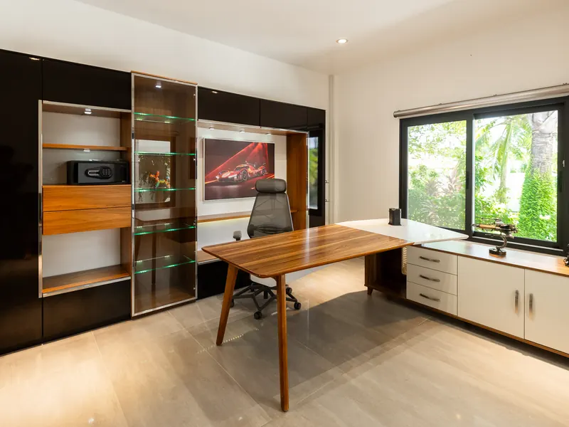 Private home office
